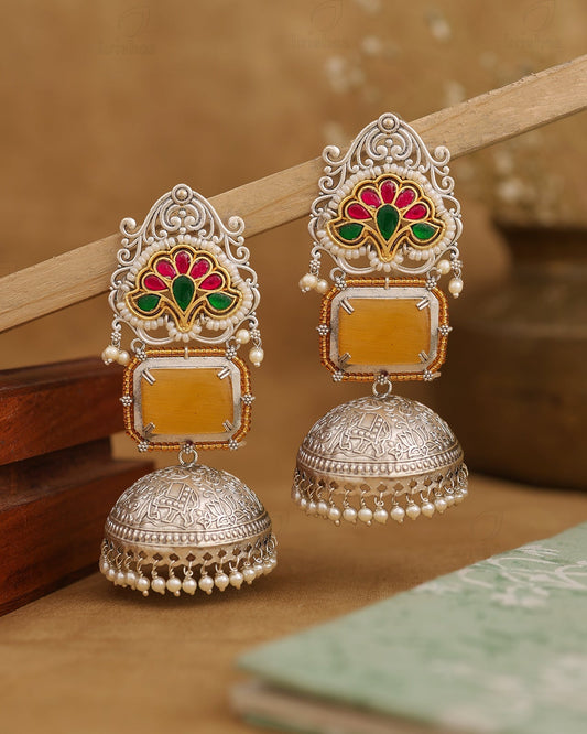 Saanvi Jhumki Earrings