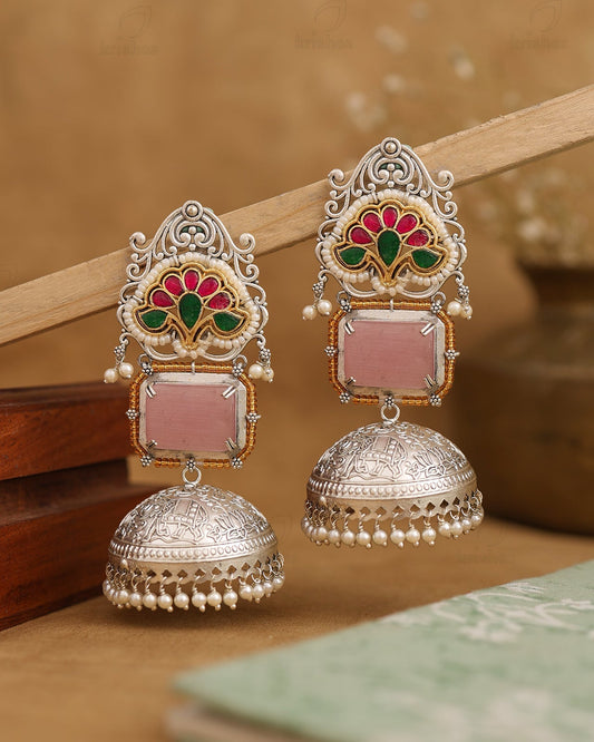 Saanvi Jhumki Earrings