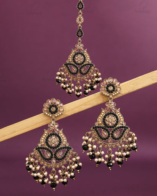 Roza Pakistani Kundan Danglers With Mangtika