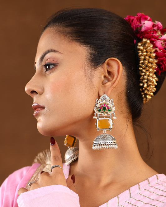 Saanvi Jhumki Earrings