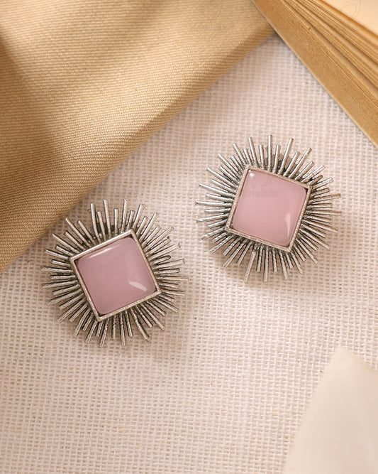 Aditya Stud Earrings - wxo