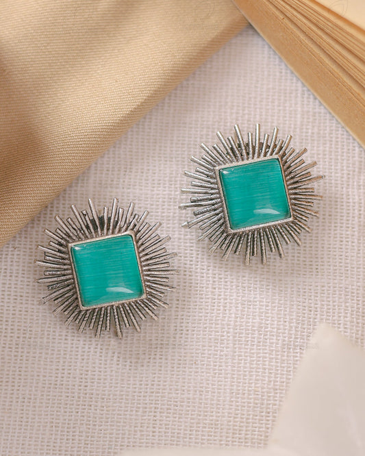 Aditya Stud Earrings - wxo