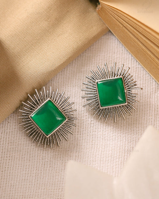 Aditya Stud Earrings - wxo