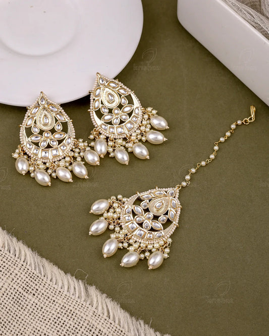 Avani Kundan Dangler Earrings With Mangtika