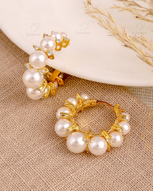 Claudia Fashionable Hoop Earrings