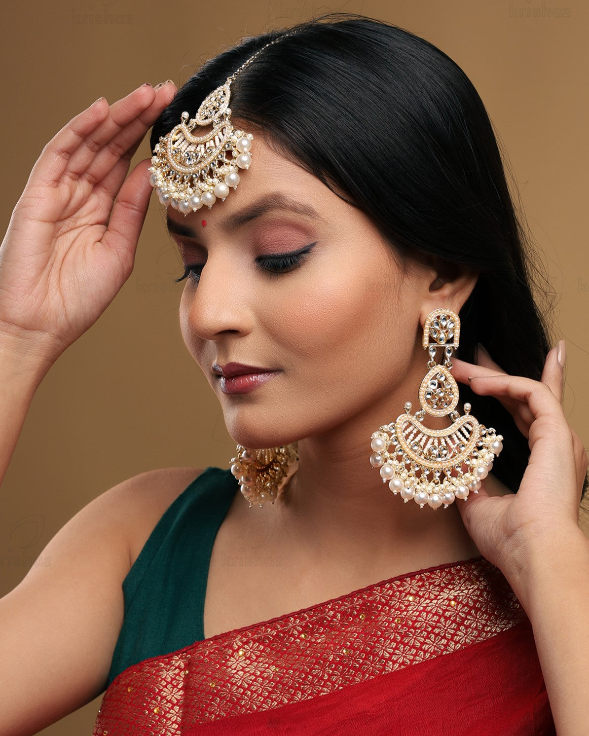 Earrings with Mangtika
