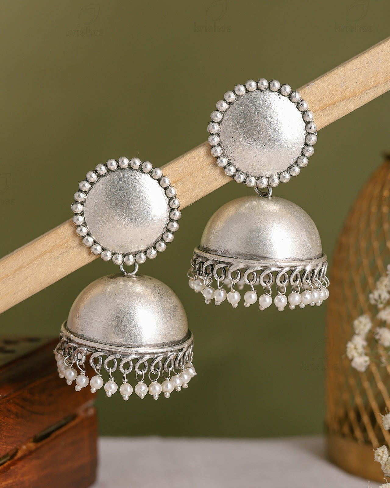 Plain Silver