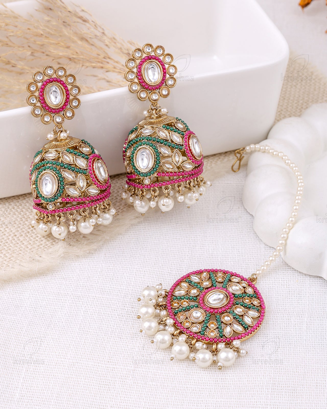 Earrings with Mangtika