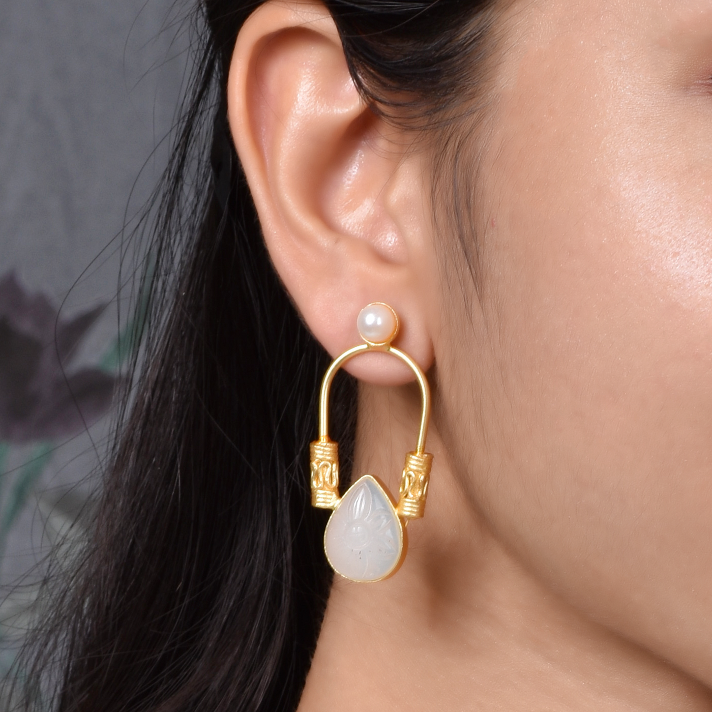 Ayana Contemporary Matte Gold Studs - xoiox