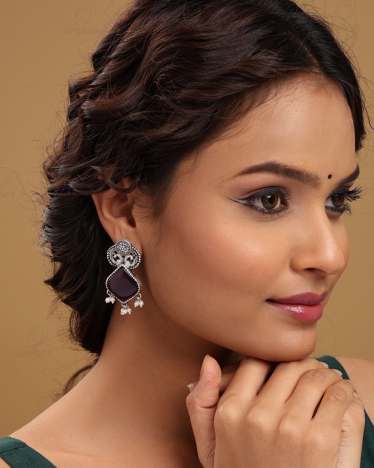 Ragini Stud Earrings - wxo