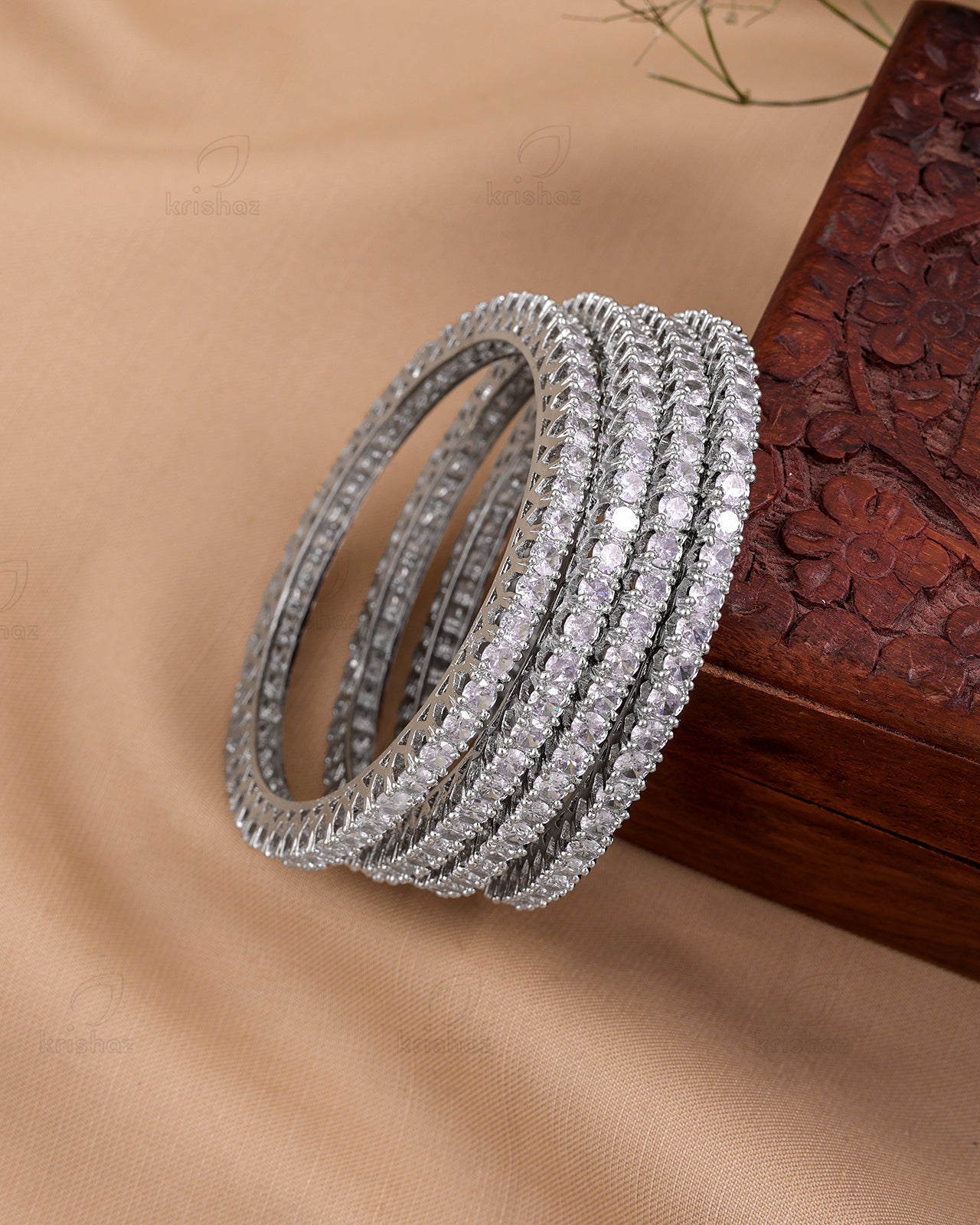 Twinkle 4 Pcs Cz Bangles