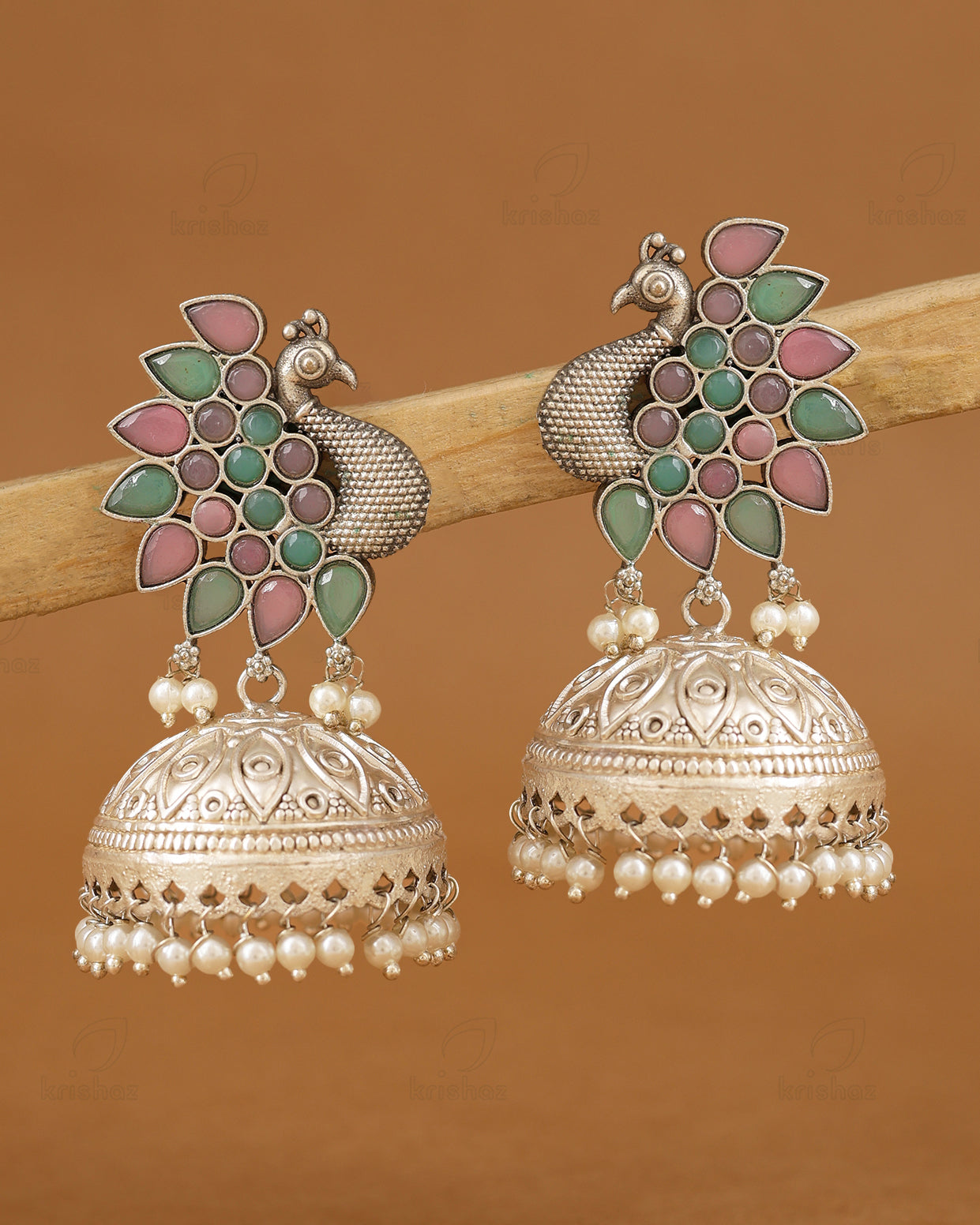 paakhi Jhumki Earrings