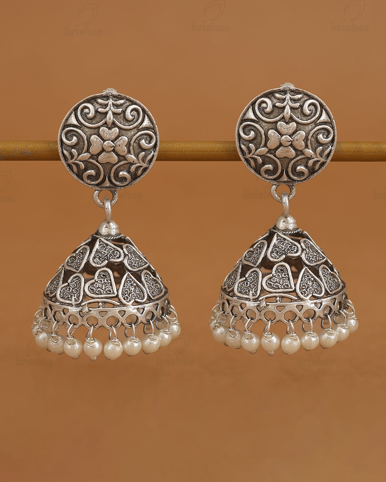 Isha Jhumki Earrings