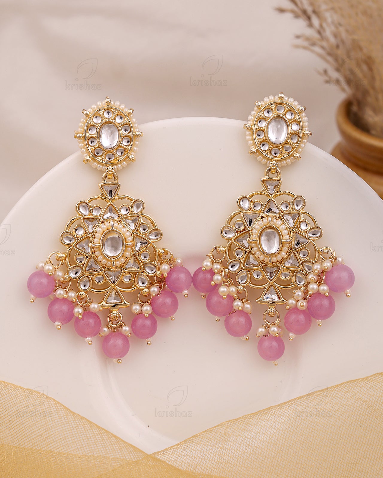 Yogita Kundan Danglers-M