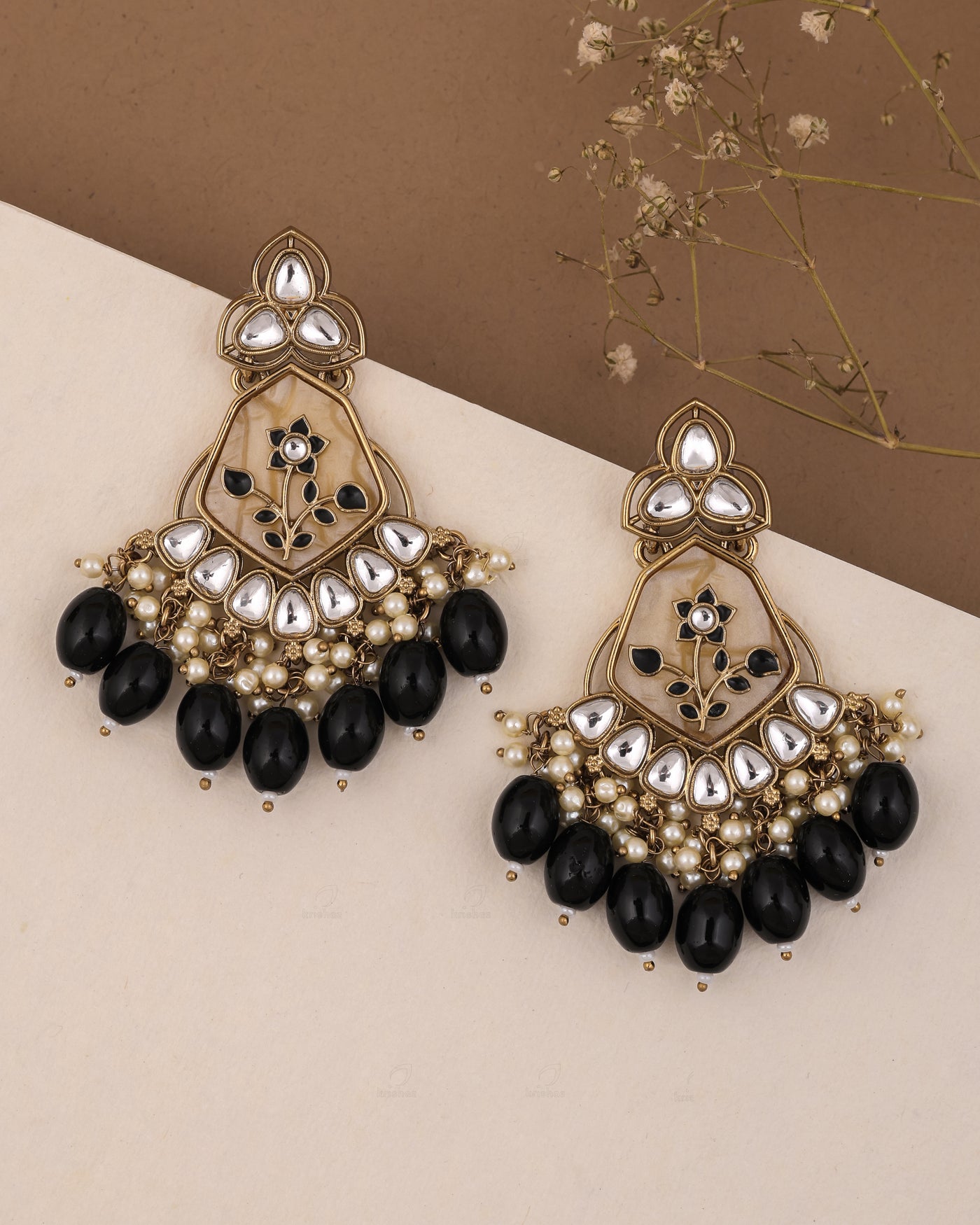 Anaya Kundan Danglers-M