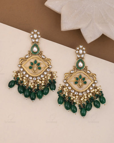 Anaika Kundan Danglers-M