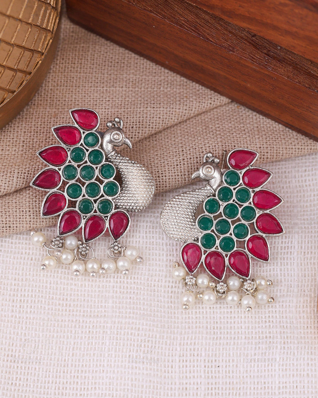 Maurya Peacock Stud Earrings - wxo