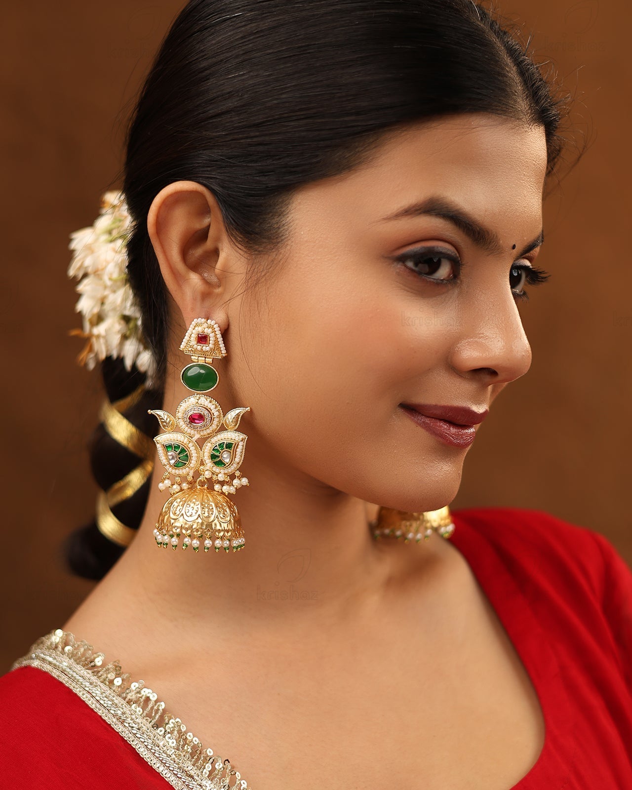 Nayantara Premium Gold Jhumki