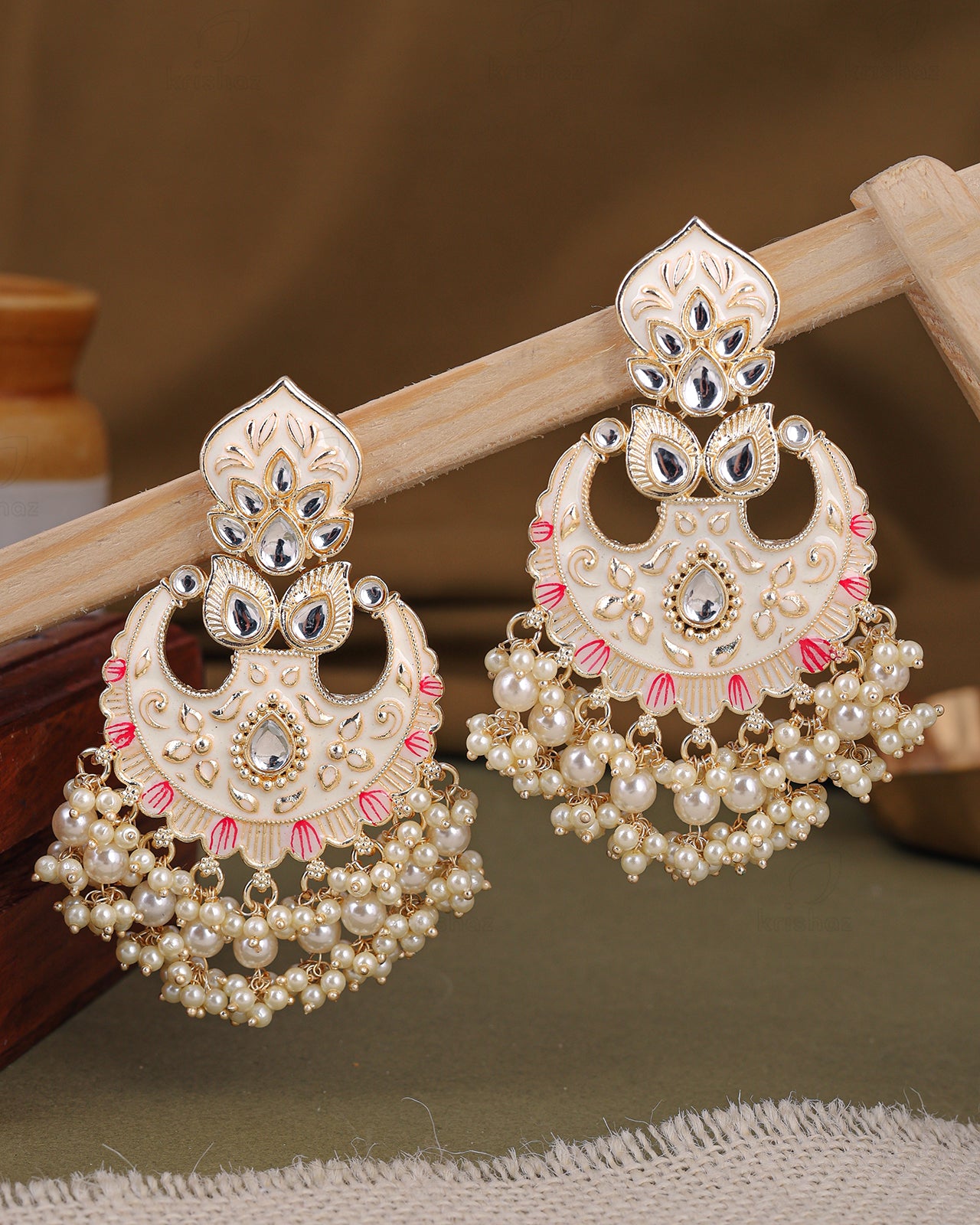 Aashita Kundan Danglers-M