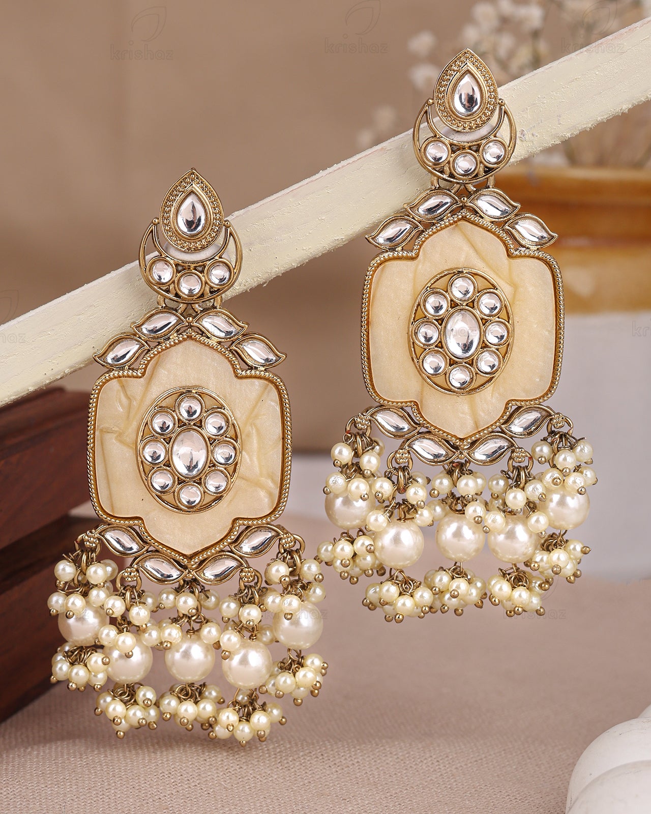 Ravya Kundan Danglers-M