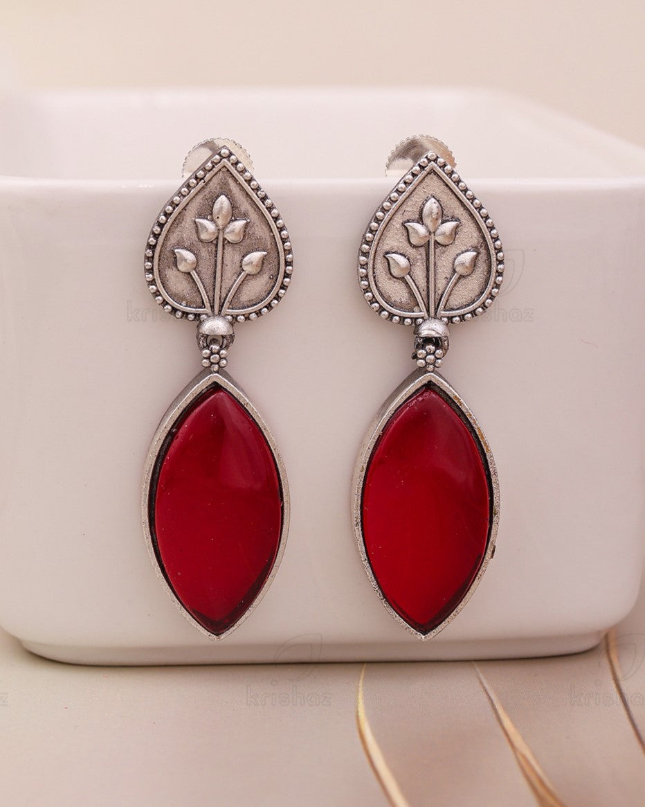 Anisha Dangler Earrings