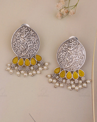 Aarzoo Stud Earrings