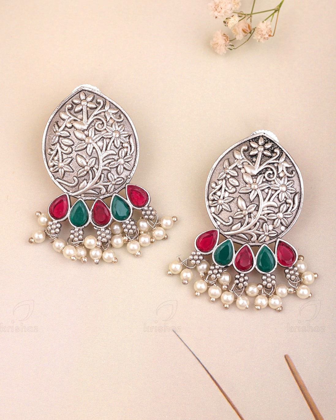 Aarzoo Stud Earrings