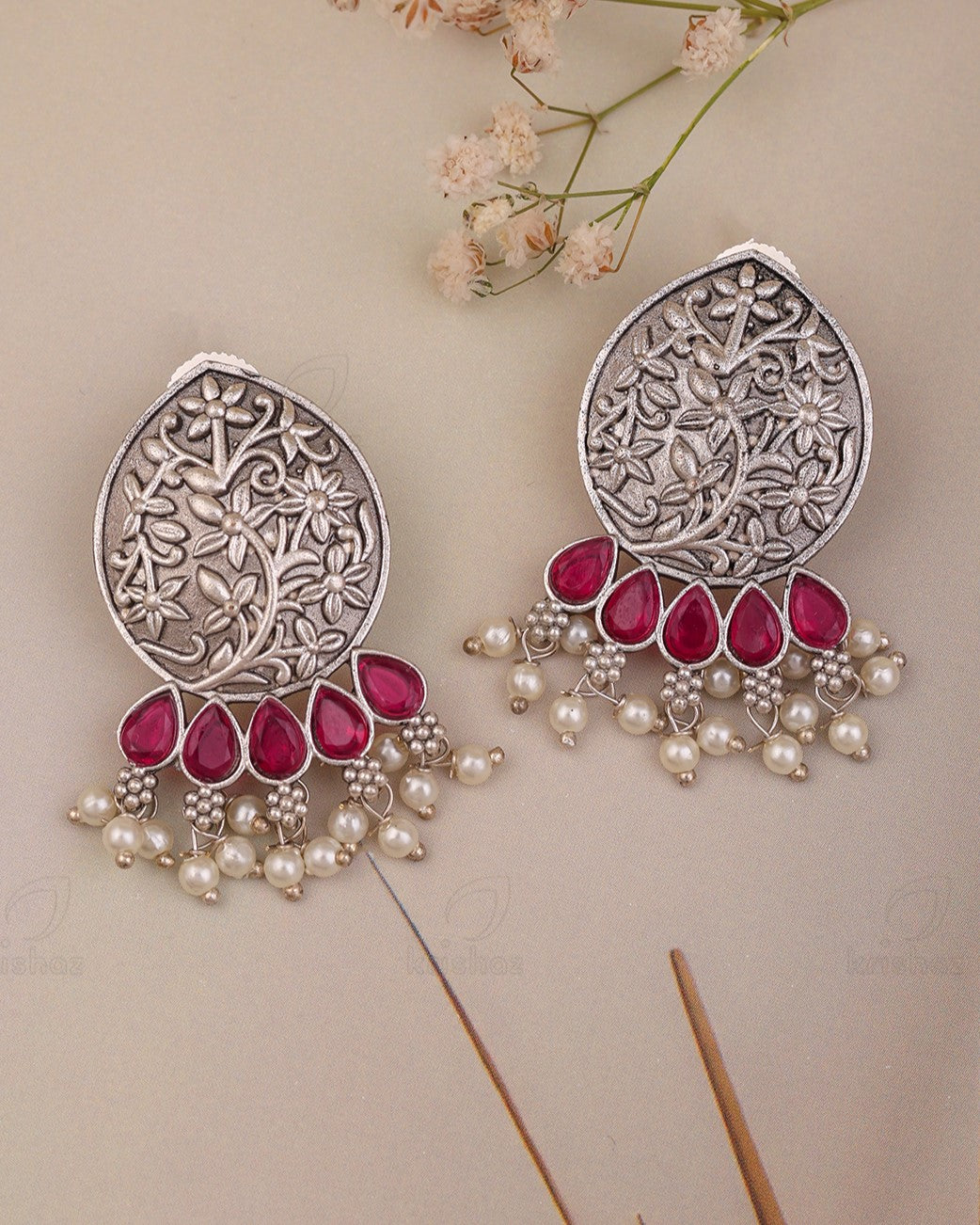 Aarzoo Stud Earrings