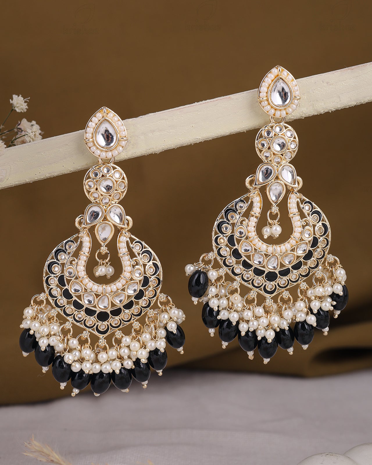 Prapti Kundan Danglers-M