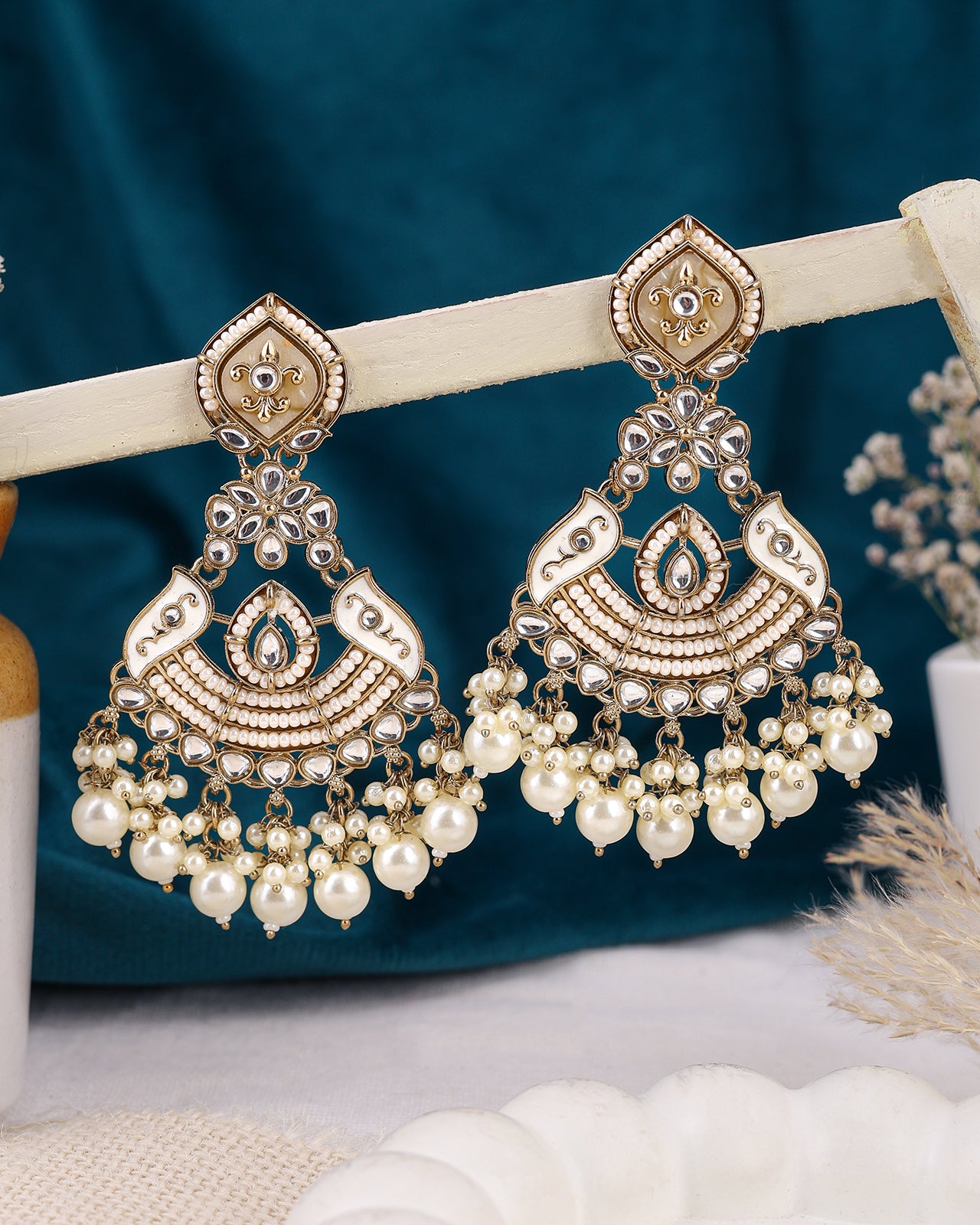 Lavina Kundan Danglers-M