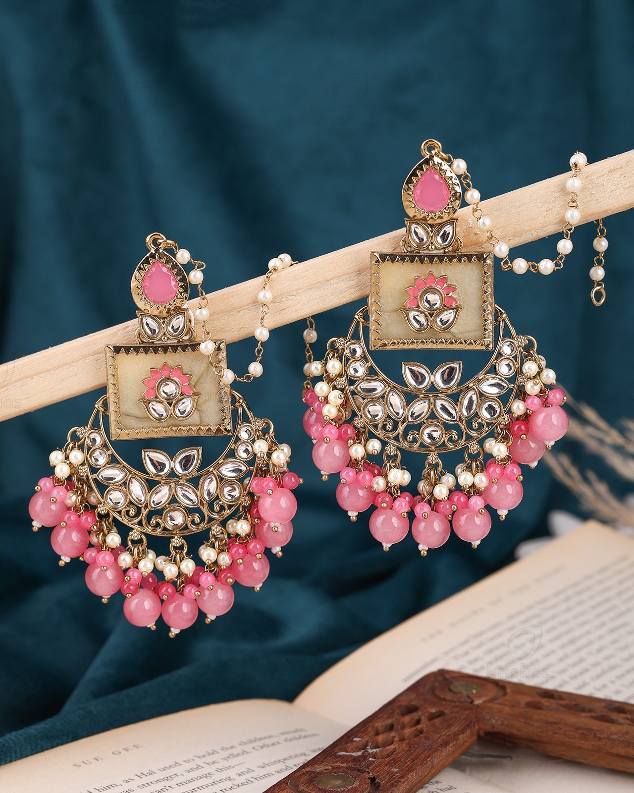 Anuradha Kundan Dangler With Earchain-M