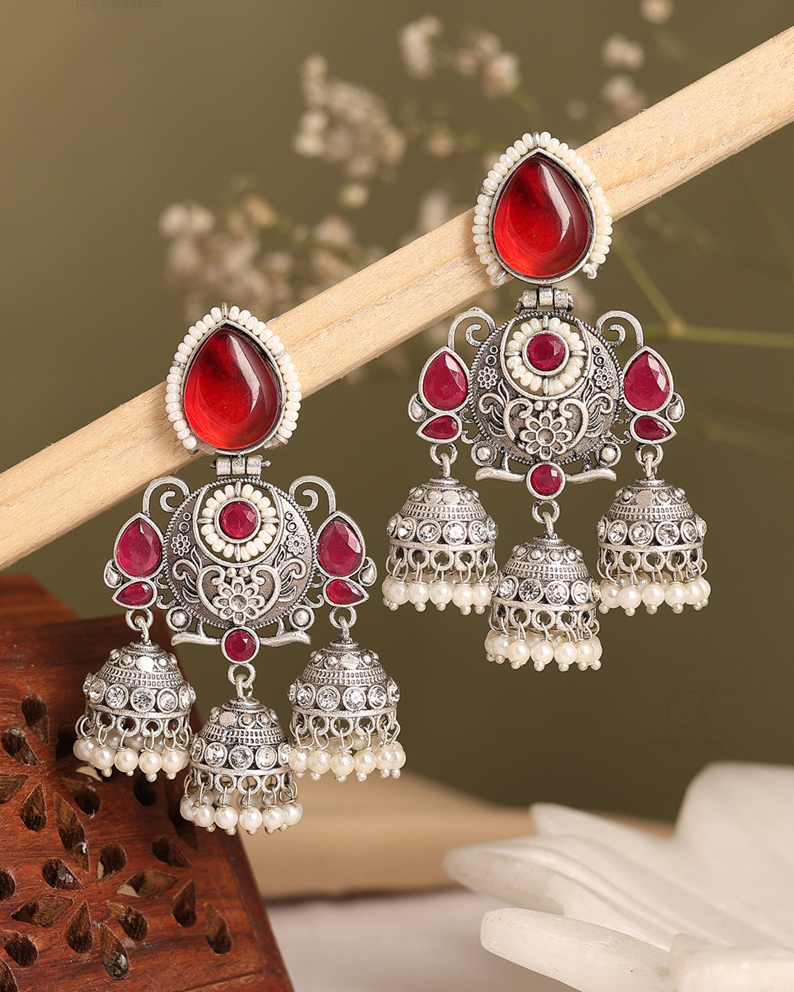 Prakriti Traditional Dangler - wxo