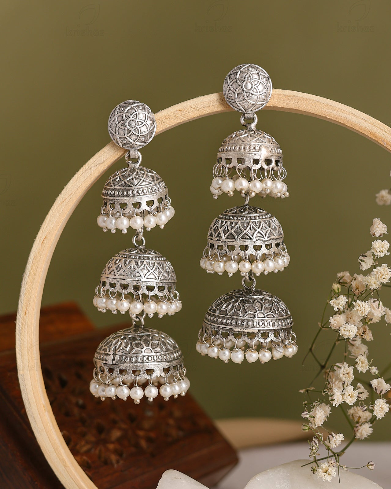 Maithili Jhumki Earrings - wxo