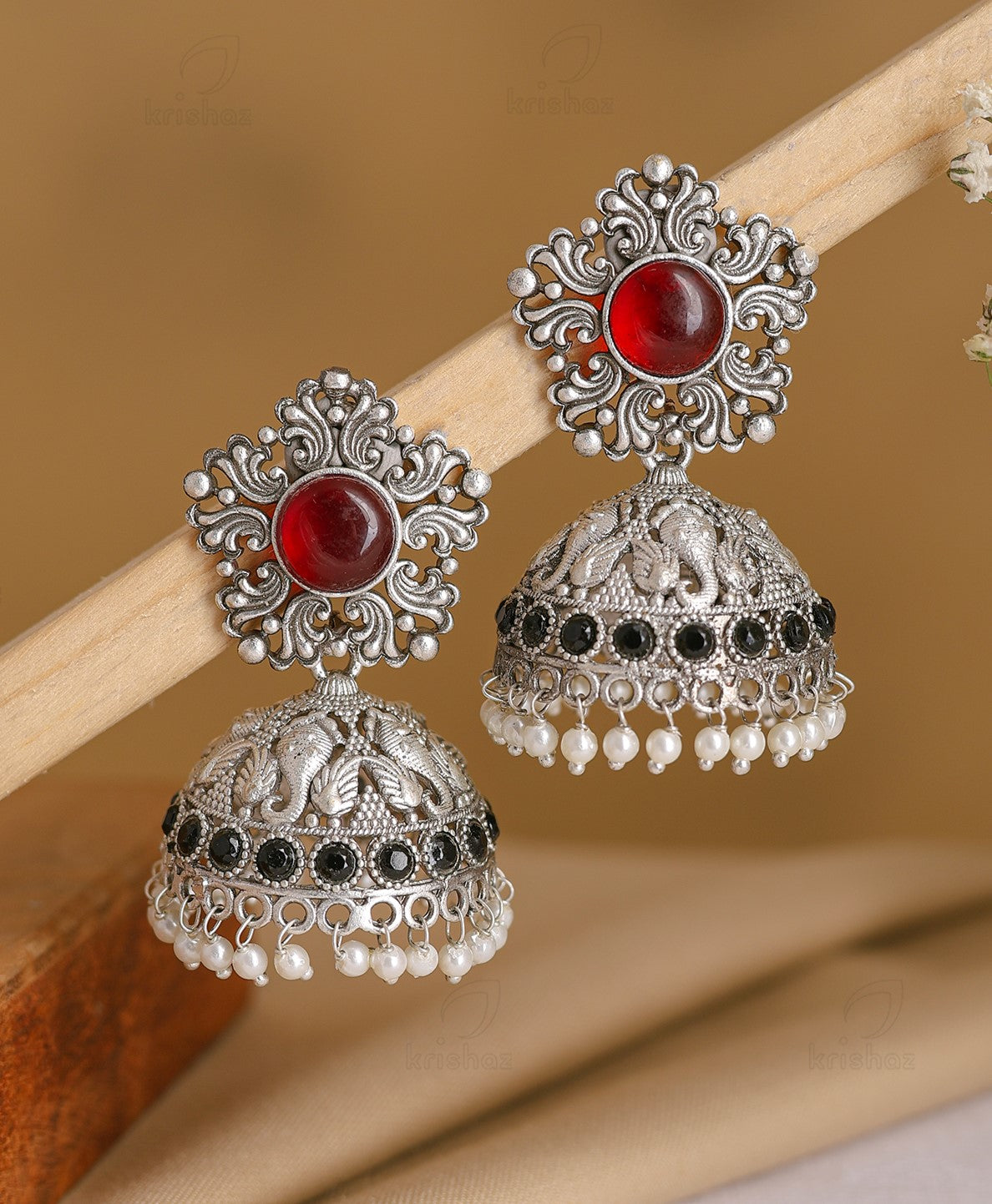 Ditya Jhumki Earrings