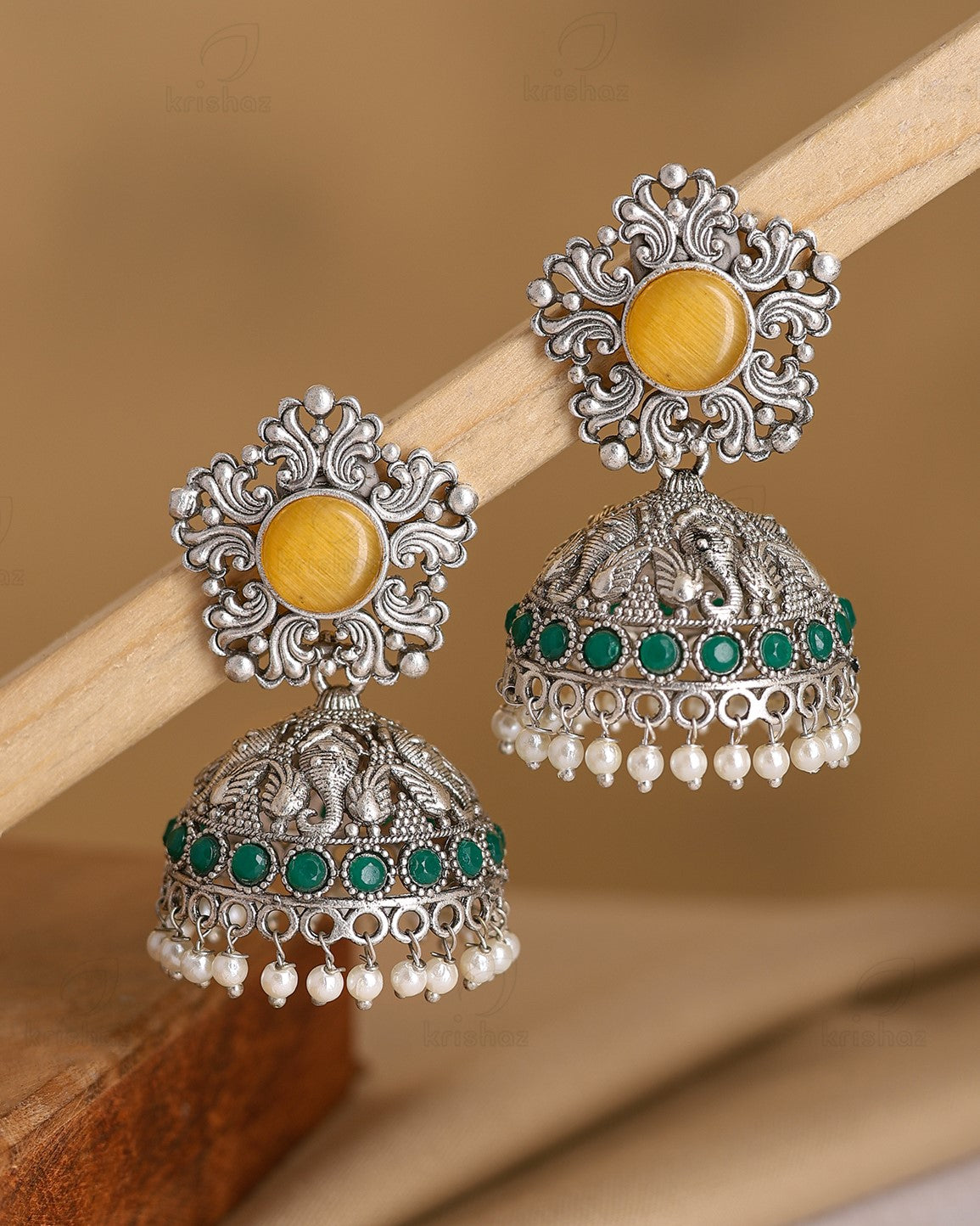 Ditya Jhumki Earrings