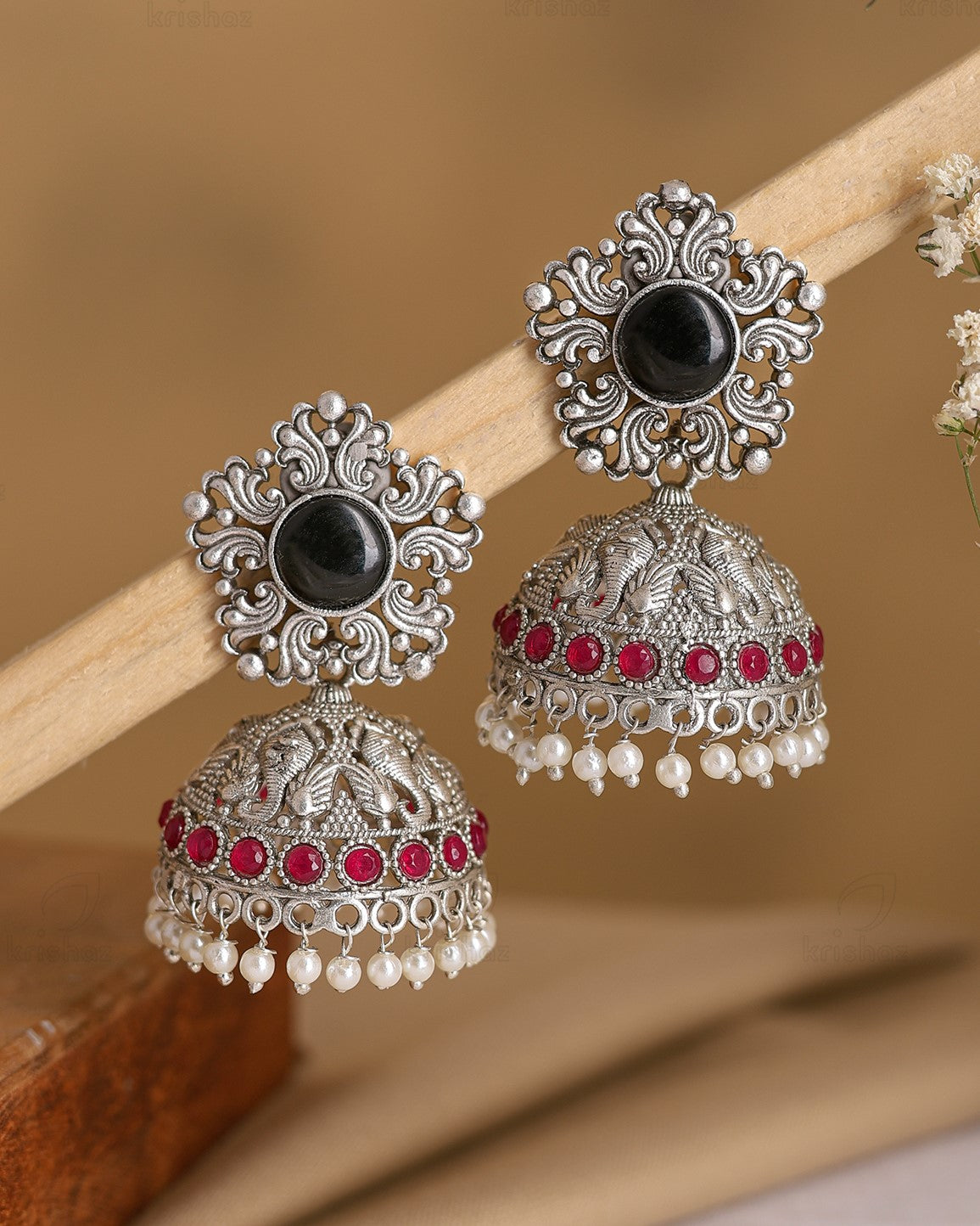 Ditya Jhumki Earrings