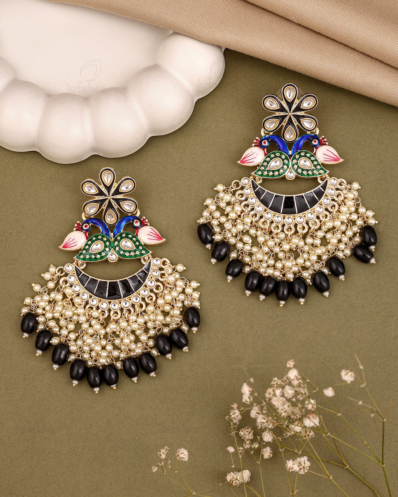 Saanchi Kundan Danglers-M