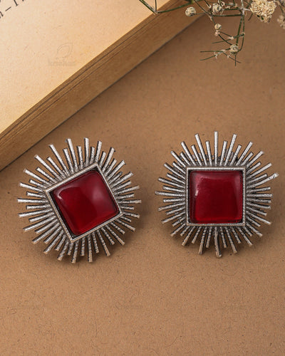 Aditya Stud Earrings - wxo