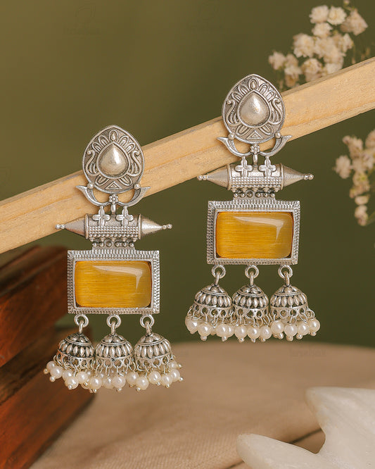 Maanya Dangler Earrings - wxo