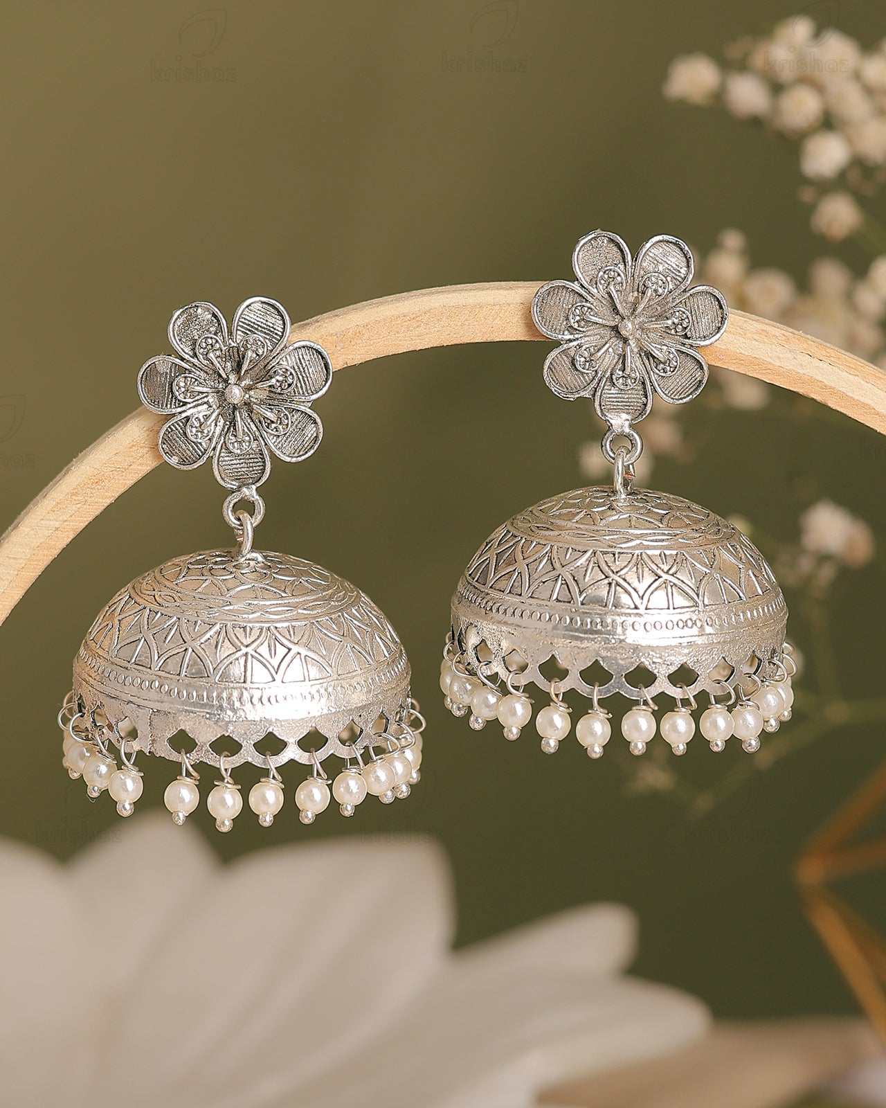 Vedanti Jhumki Earrings - wxo