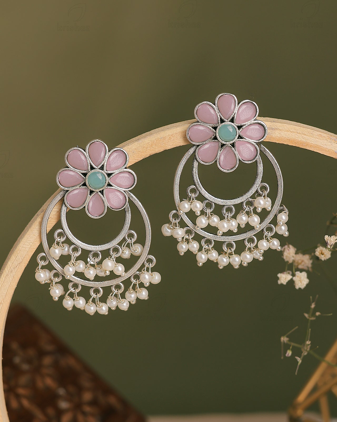 Nimrat Chandbali Earrings - wxo