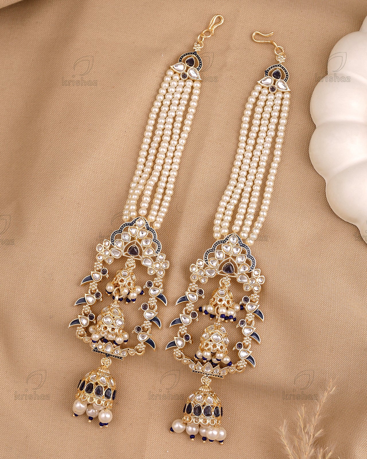 Shrutika Kundan Dangler With Earchain -M