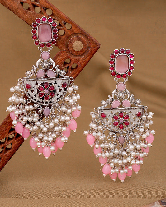 Parineeti Dangler Earring - wxo