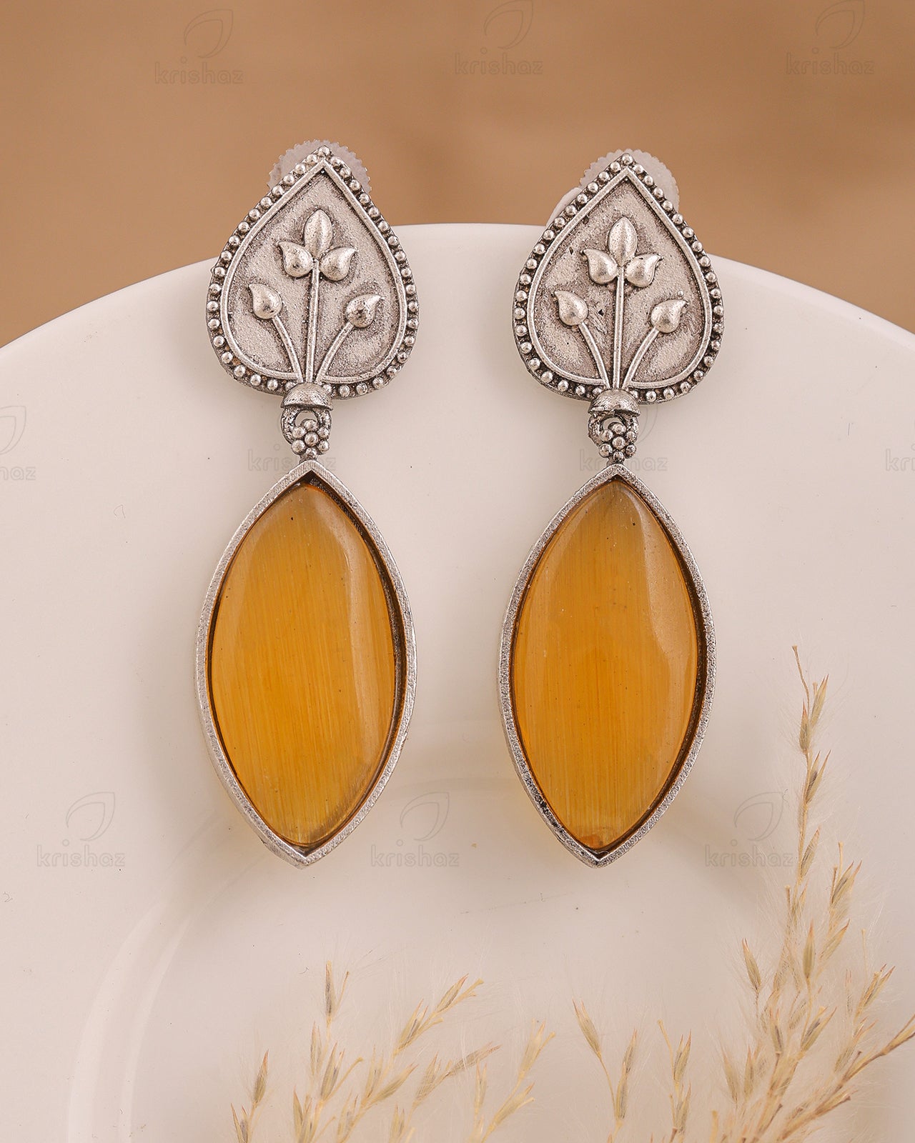 Anisha Dangler Earrings