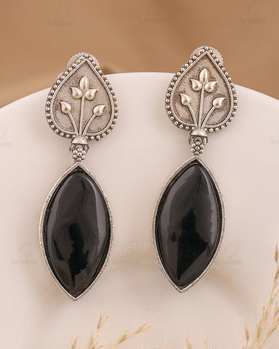 Anisha Dangler Earrings