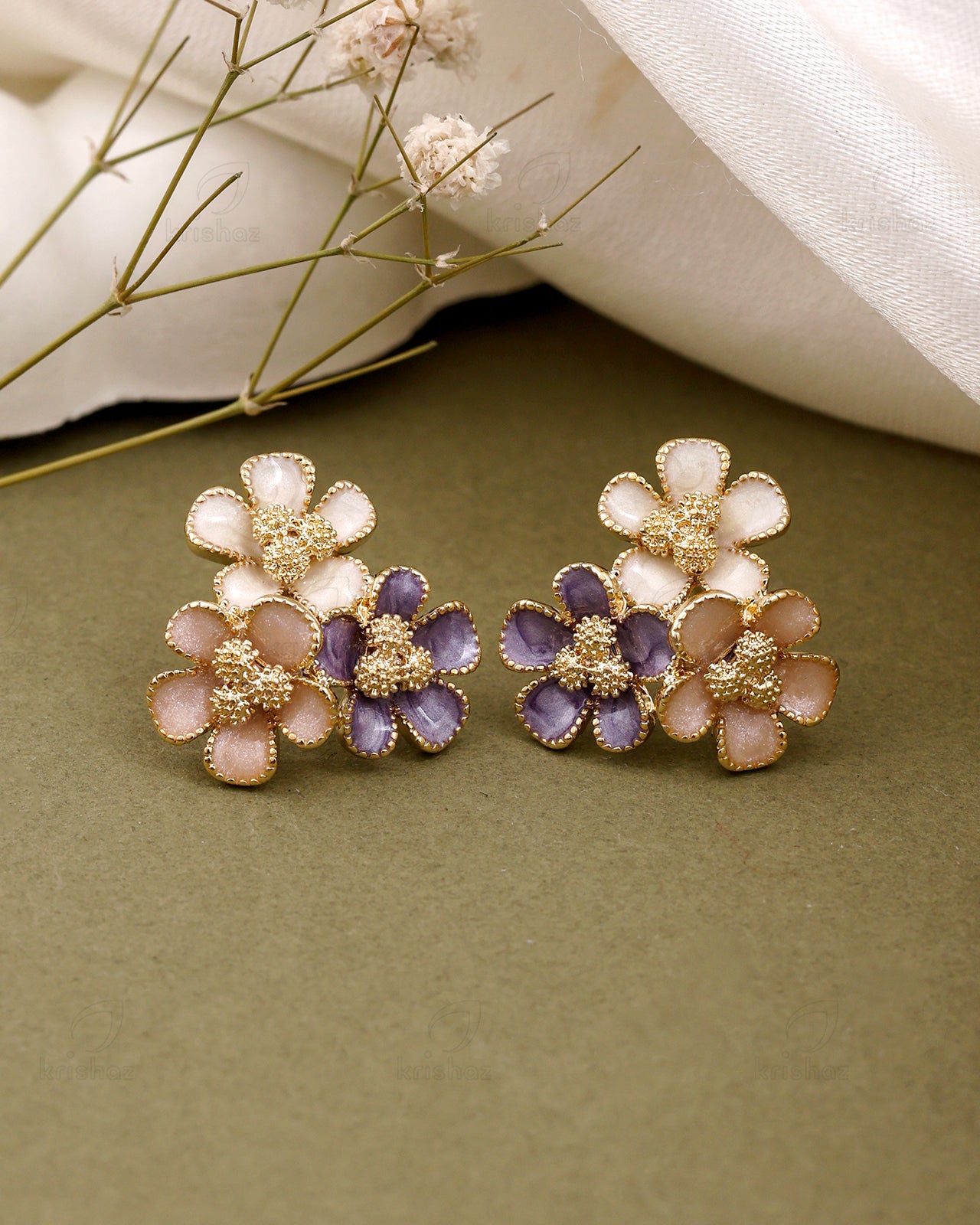 Rue Fashionable Studs