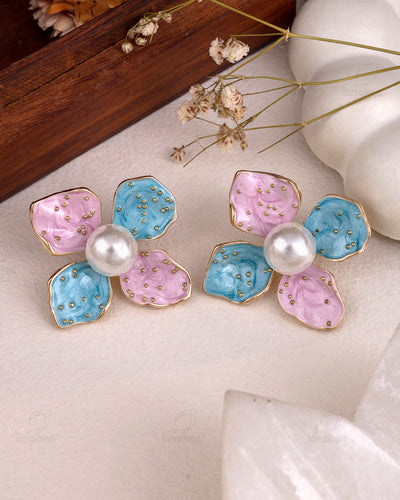 Hannah Fashionable Studs-E