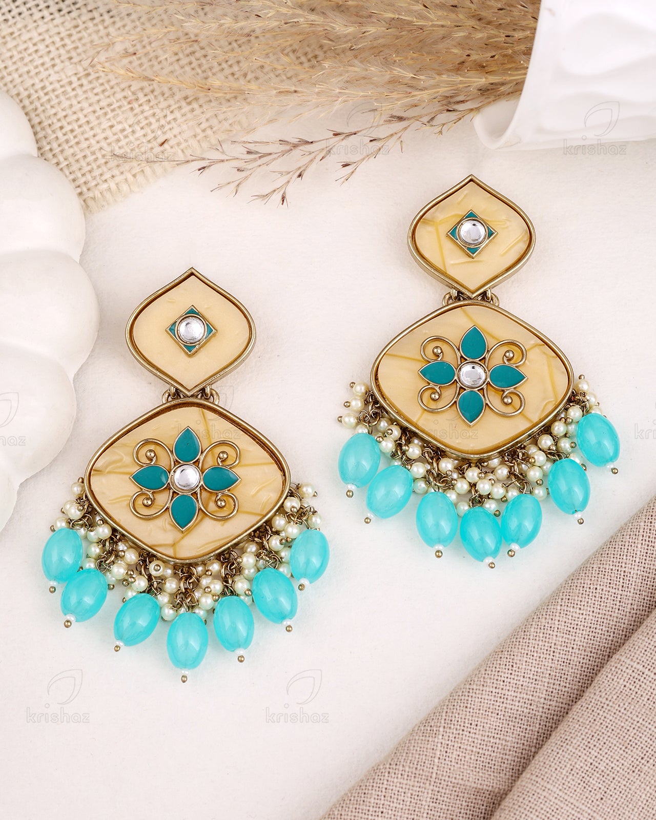 Gahna Kundan Danglers-M