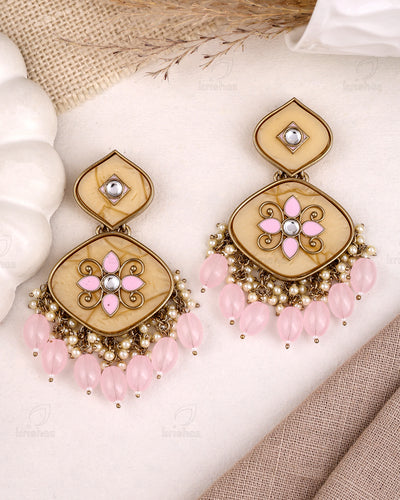 Gahna Kundan Danglers-M