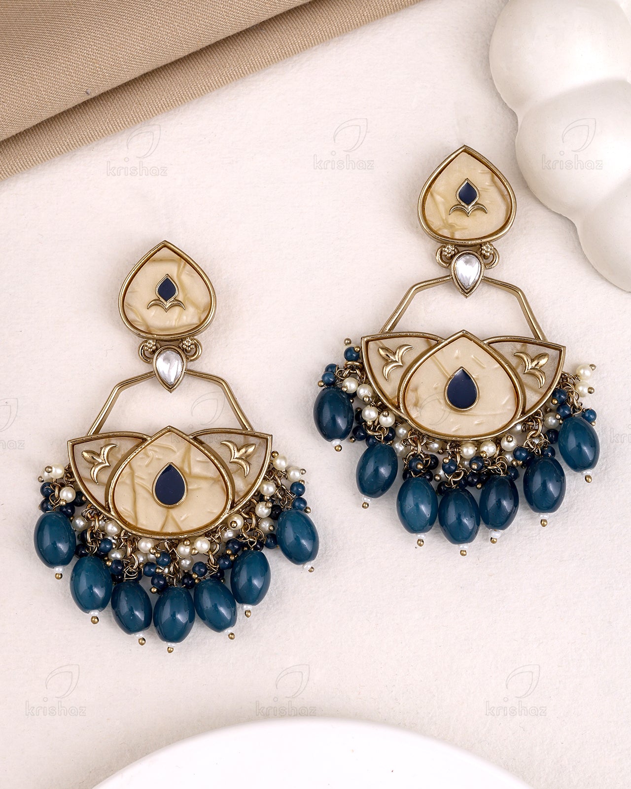 Keerti Kundan Danglers -M